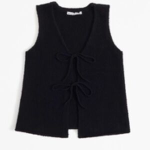 Abercrombie tie front textured vest